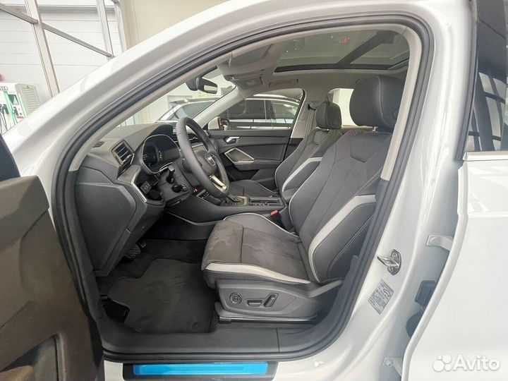 Audi Q3 1.5 AMT, 2023