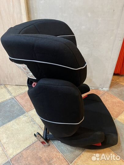 Детское кресло cybex freeFix 15-36kg