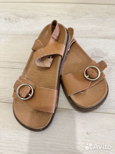 Босоножки-сандали для девочки zara 31