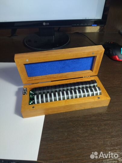 Фишки в коробочке