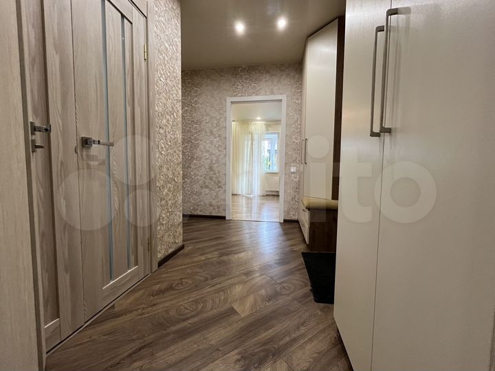 2-к. квартира, 61,7 м², 1/3 эт.