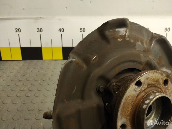 Кулак поворотный передний правый Mini Countryman