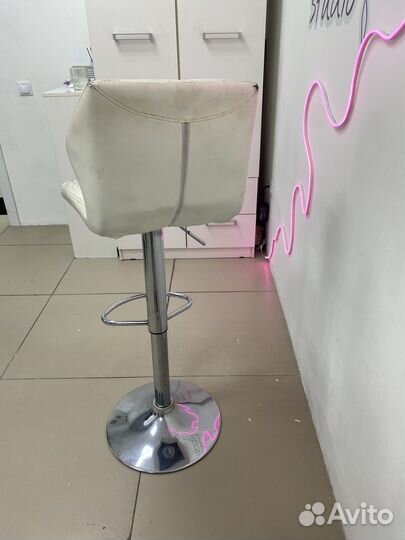 Стул для визажиста бровиста