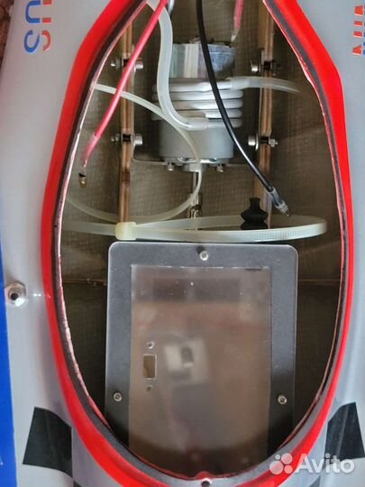 Радиоуправляемый катер Volvo