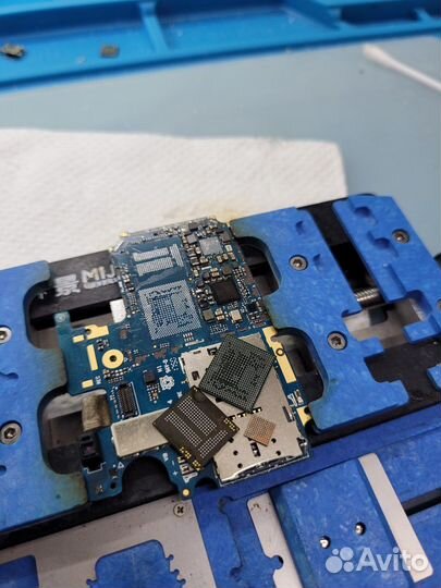 Ремонт телефонов Android / iPhone с Гарантией