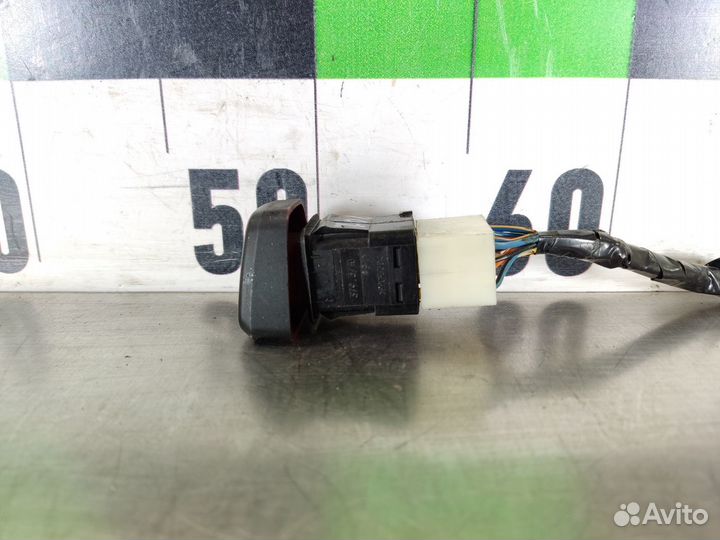 Кнопка аварийной сигнализации Vaz Granta