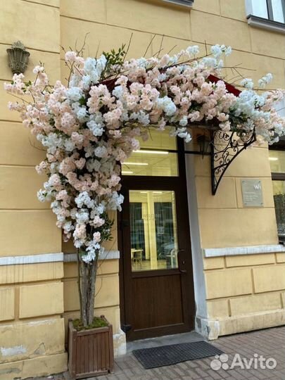 Декор входной группы,фасада,витрины,интерьера