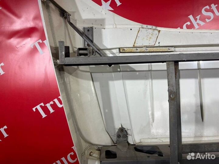 Спойлер кабины верхний Daf XF105