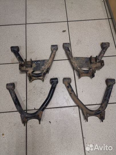 Рычаги задние Stels 500 gt