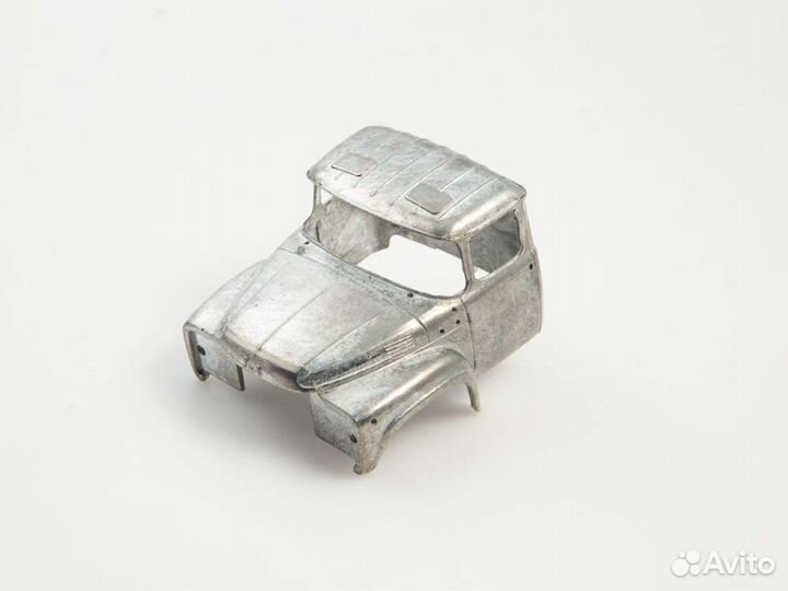 Сборная модель ЗИЛ-130В1 с полуприцепом одаз-794