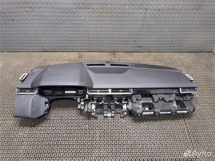 Панель передняя салона Land Rover Range Rover Vela