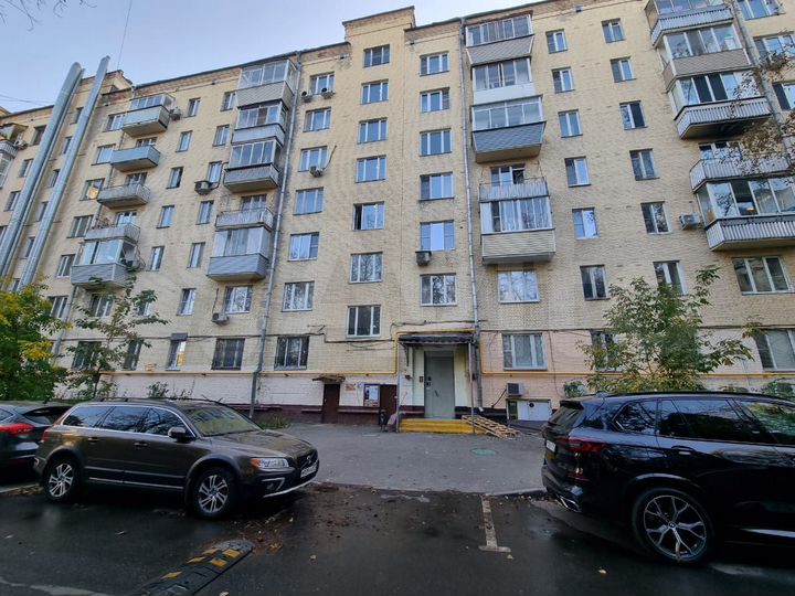 Комната 17,4 м² в 3-к., 4/8 эт.