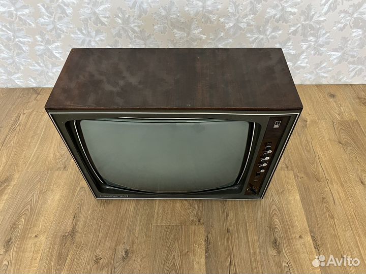 Телевизор Иверия, Изумруд