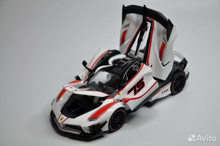 Модель автомобиля Ferrari FXX-K Evo металл