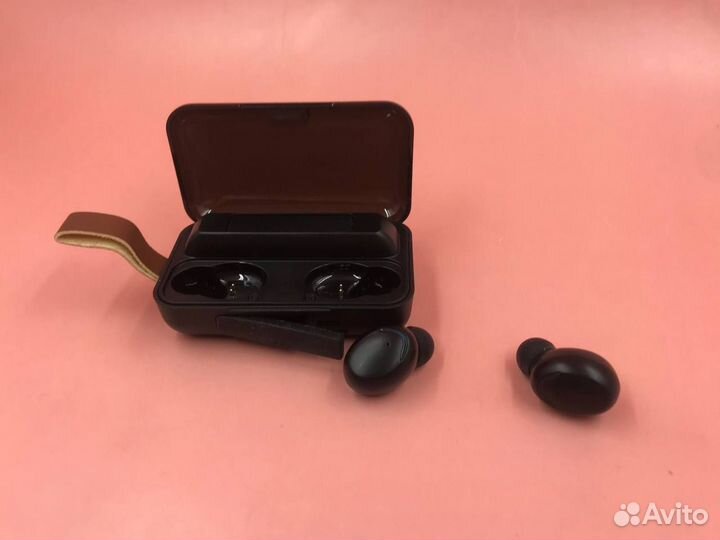 24019 TWS-стереонаушники с зарядным футляром