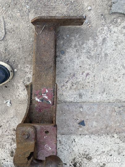 Фаркоп на Mercedes T1 Bus207-410 1977-1995