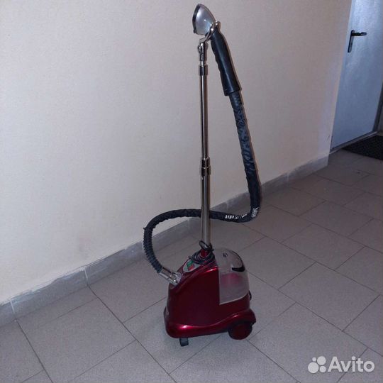 Отпариватель для одежды вертикальный