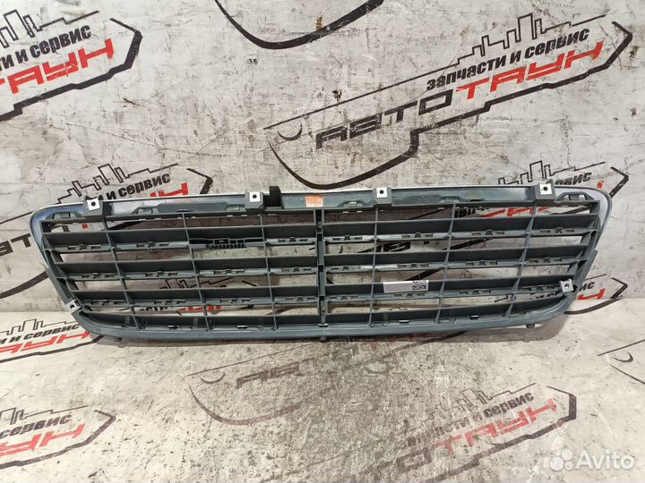 Решетка радиатора mercedes-benz C-class S203 W203 2 модель A20388002239744 DY096