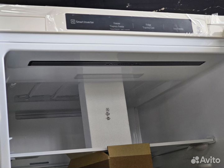 Холодильник двухкамерный LG GA-B459secl