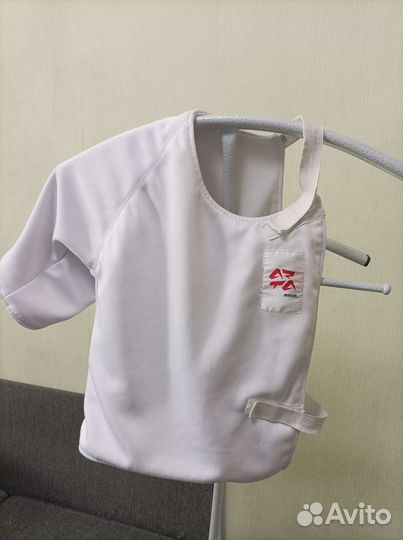 Фехтовальный костюм (нагрудник, штаны, набочник)