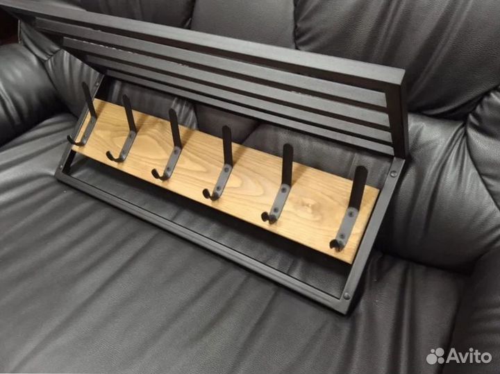 Вешалка с полкой