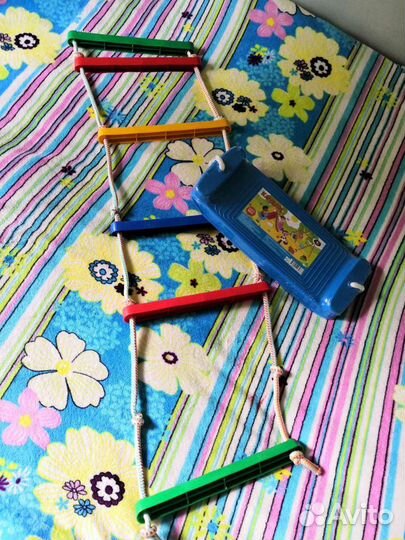 Новые качели и веревочная лестница