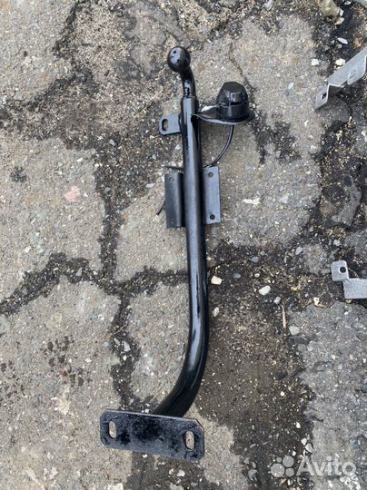 Фаркоп на ниву шевроле