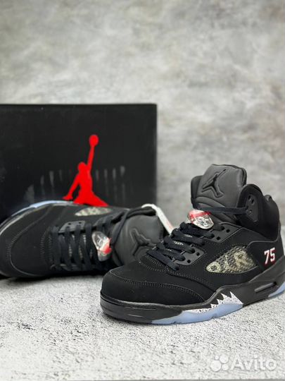 Кроссовки Nike Air Jordan 5 черные