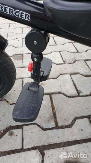 Детский велосипед с ручкой