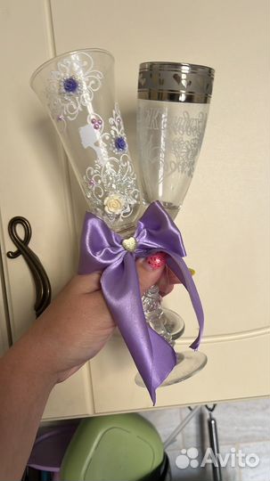 Свадебные бокалы невеста и жених