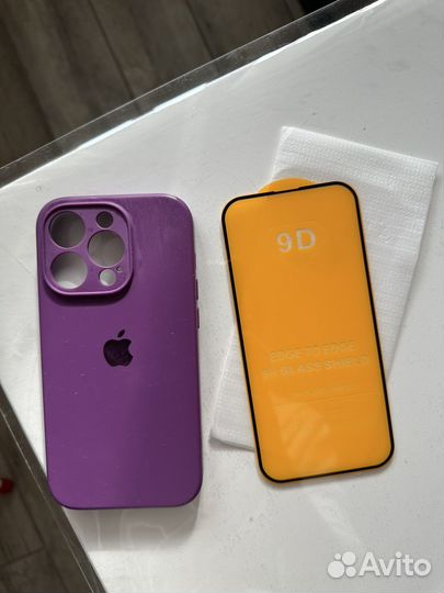 Чехол на iPhone 14 pro и защитное стекло