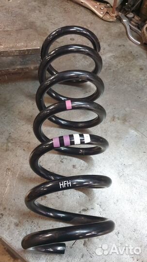 Пружина амортизатора передняя Porsсhe Cayenne 958