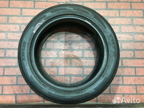 Toyo DRB 215/55 R17