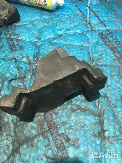 Демпфер Toyota Land Cruiser 200 4.5 2012