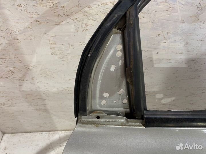 Дверь боковая задняя правая Kia Shuma лифтбек S6D