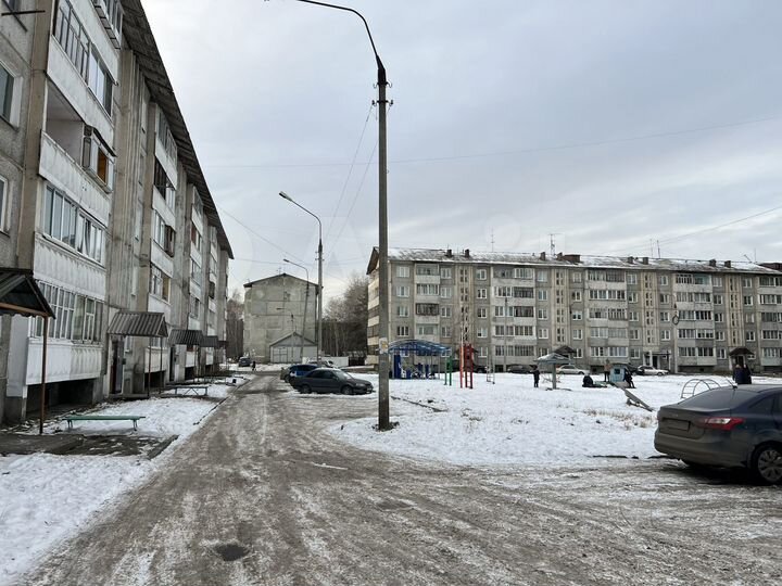 2-к. квартира, 49 м², 2/5 эт.