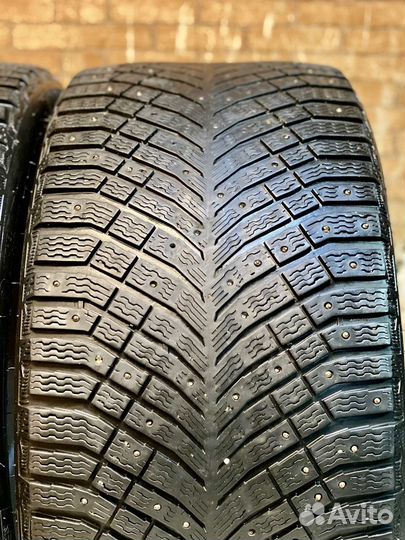 Michelin X-Ice North 4 295/35 R21