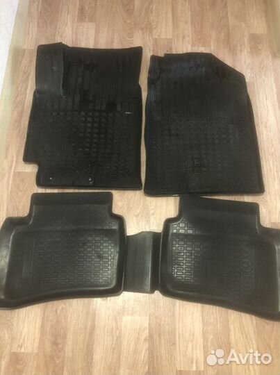 Продам оригинальные коврики Хундай Солярис