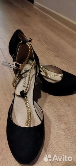 Туфли женские 39 размер новые