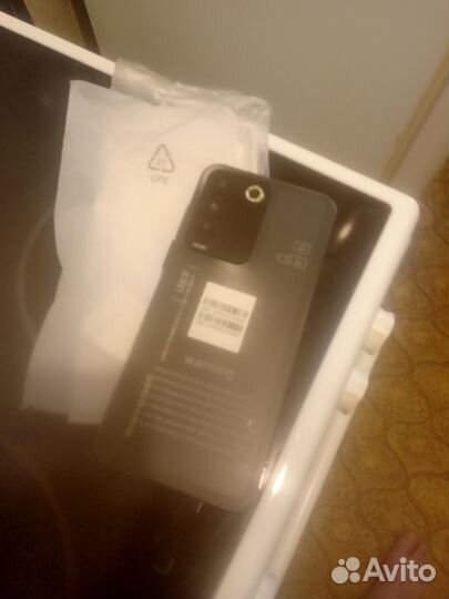 Продам телефон