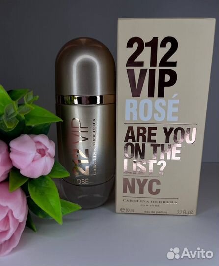 Carolina Herrera 212 VIP Rose