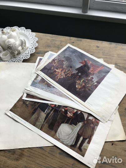 Открытки, плакаты, книги