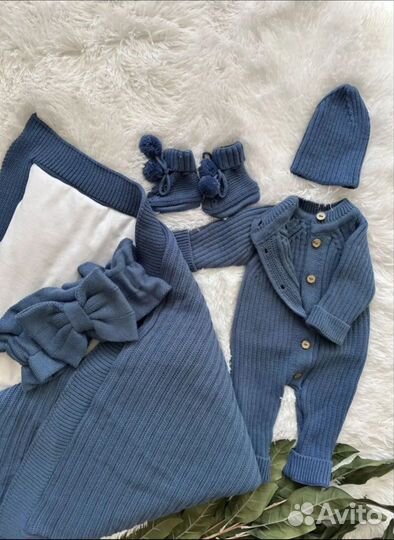 Комплект на выписку весна-лето