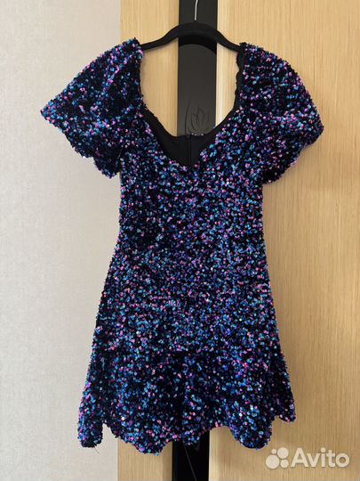 Платье zara s с пайетками