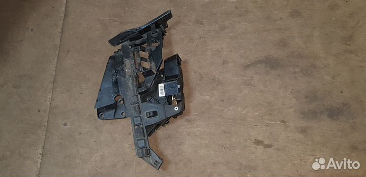 Замок двери Форд С мах