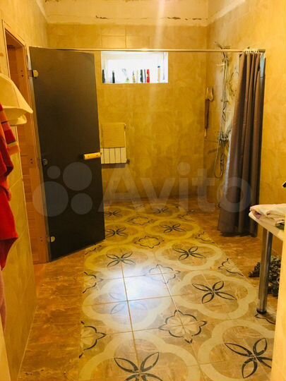 Дом 357 м² на участке 6 сот.