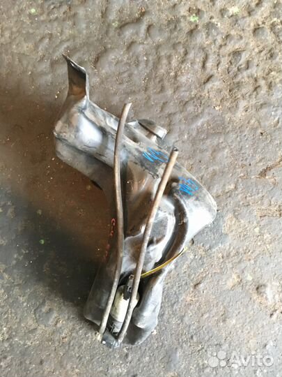 Бачек омывателя Citroen C4 / Ситроен С4