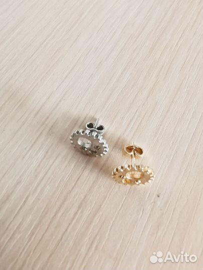 Комплект из серебра пуссеты и кольцо