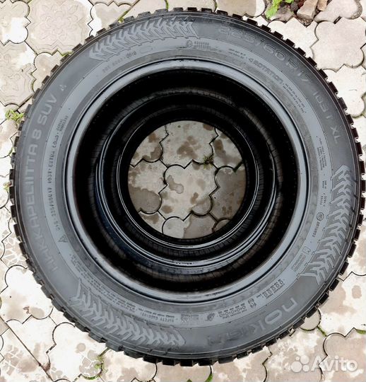 Nokian Tyres Hakkapeliitta 8 SUV 225/60 R17 103T