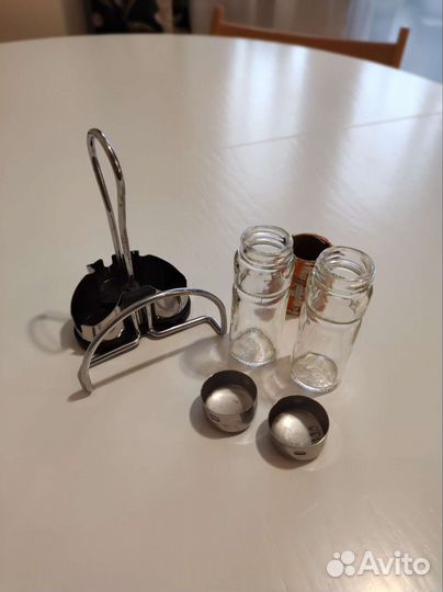 Солонка и перечница